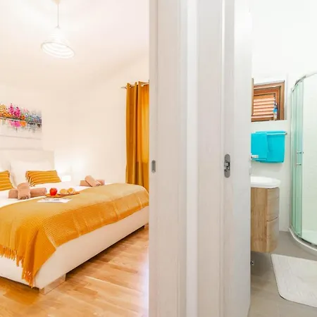 Vabriga Apartment *