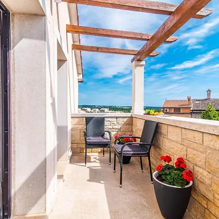Vabriga Apartment